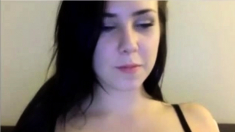 Amazing US Girl Teas Titts on Webcam